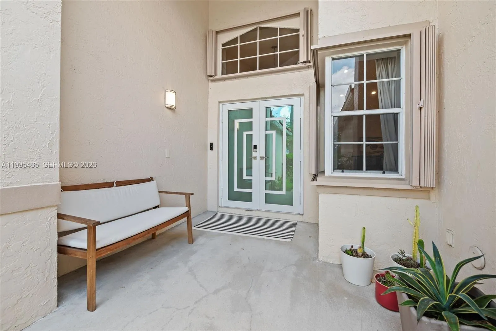 380 Cameron Dr, Weston FL 33326