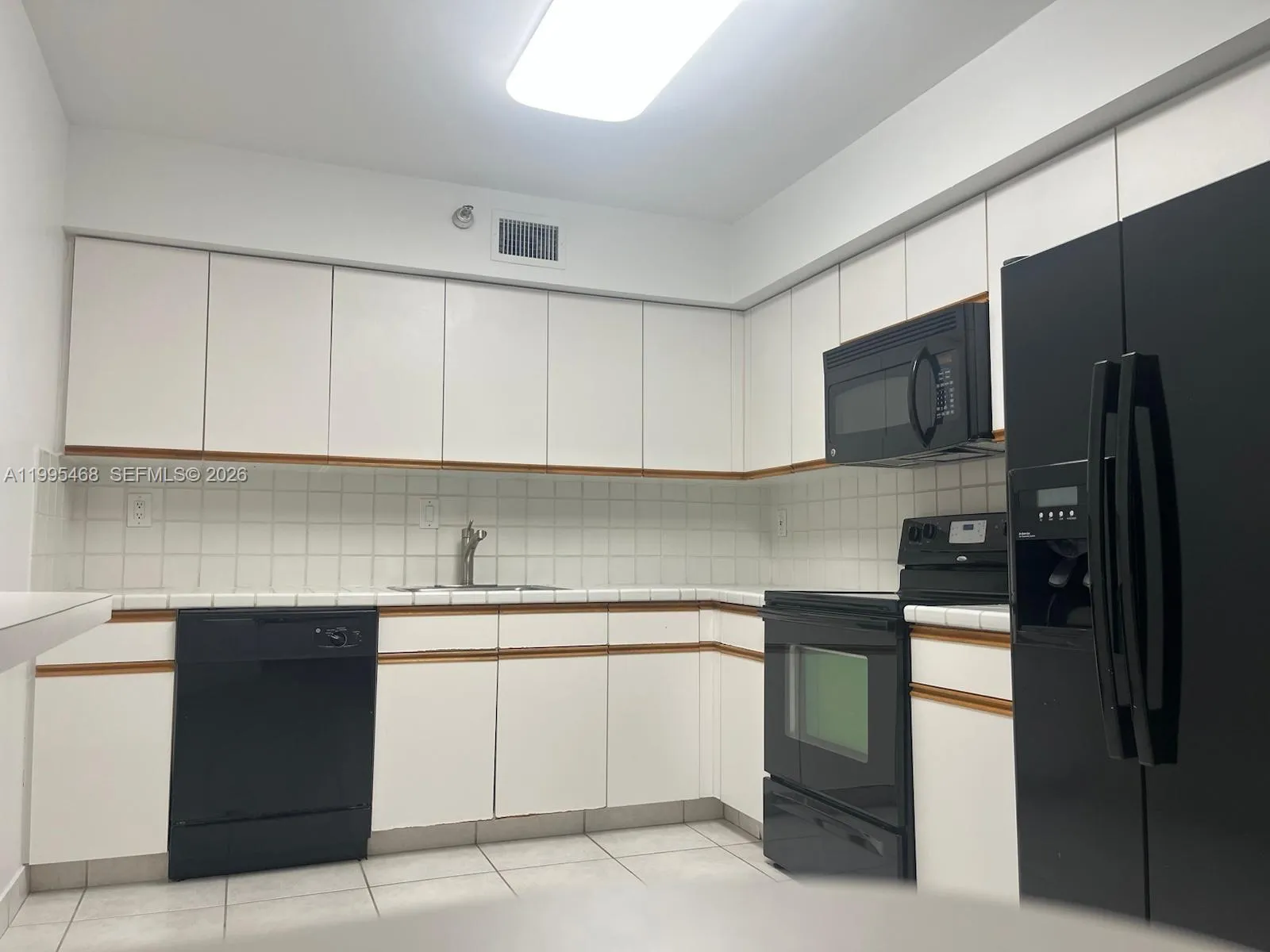 3530 Mystic Pointe Dr # 1711, Aventura FL 33180