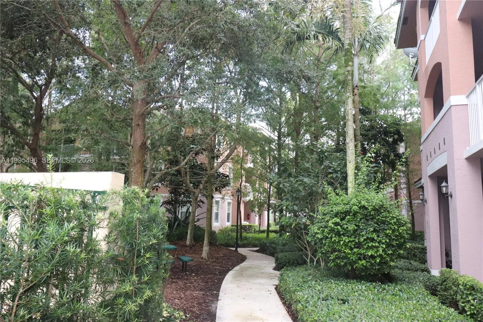 6894 W Sample Rd # 6894, Coral Springs FL 33067