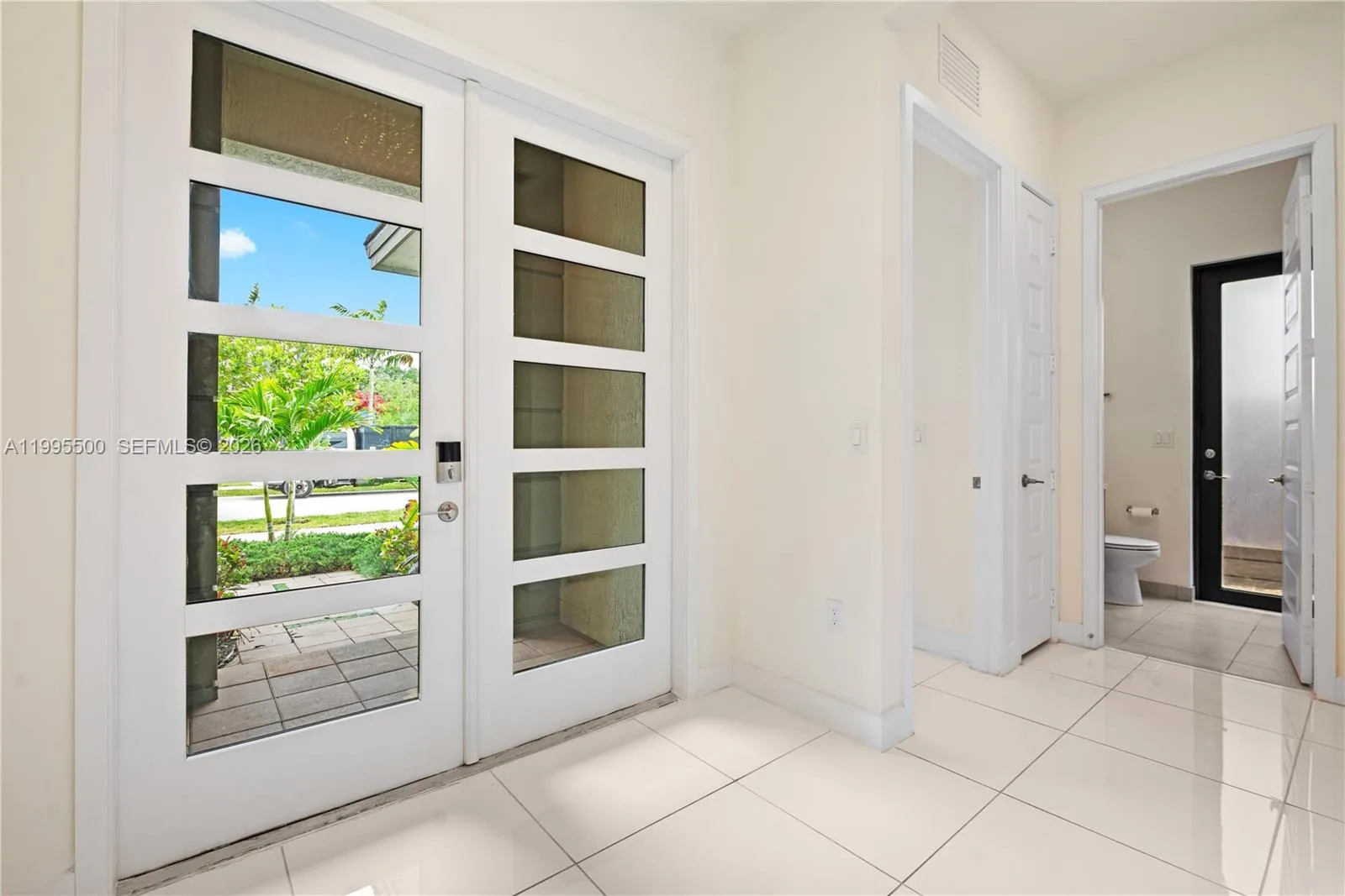 8836 NW 161st Ter, Miami Lakes FL 33018