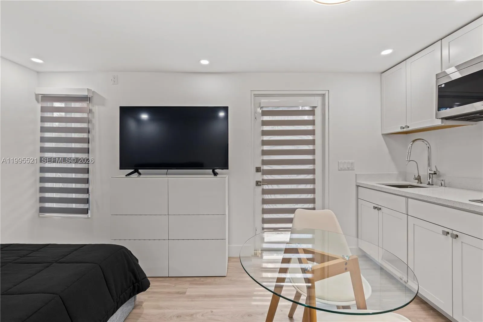 5855 SW 62nd St # 5, Miami FL 33143