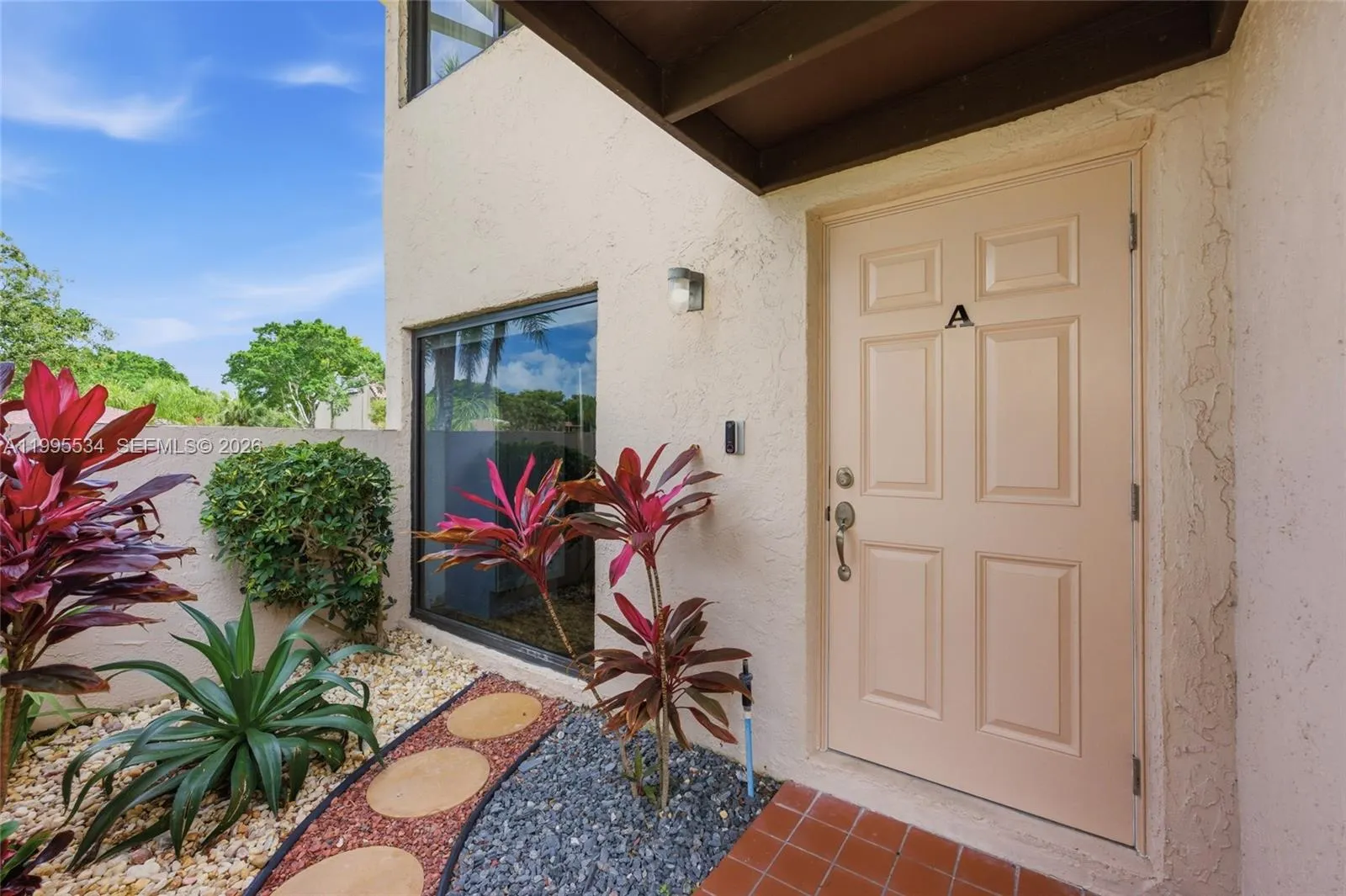 21160 Juego Cir # 13A, Boca Raton FL 33433