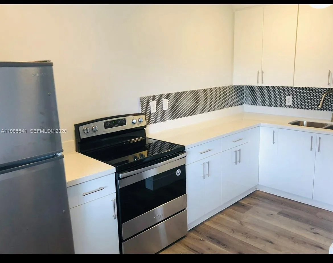 1016 NE 17th Ave # 2, Fort Lauderdale FL 33304