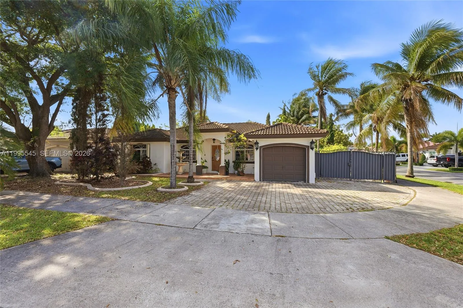 14386 SW 164th Ter, Miami FL 33177