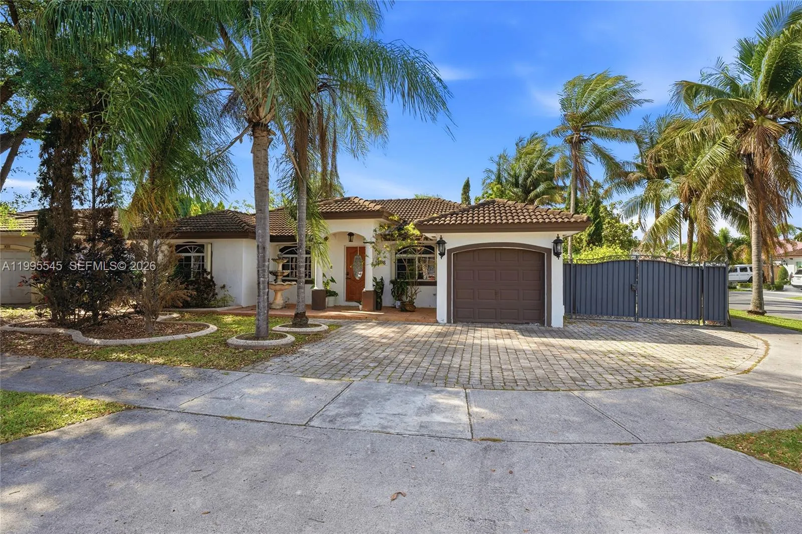 14386 SW 164th Ter, Miami FL 33177