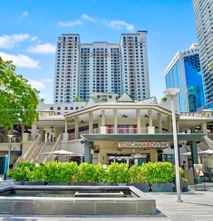 999 SW 1st Ave # 1807, Miami FL 33130