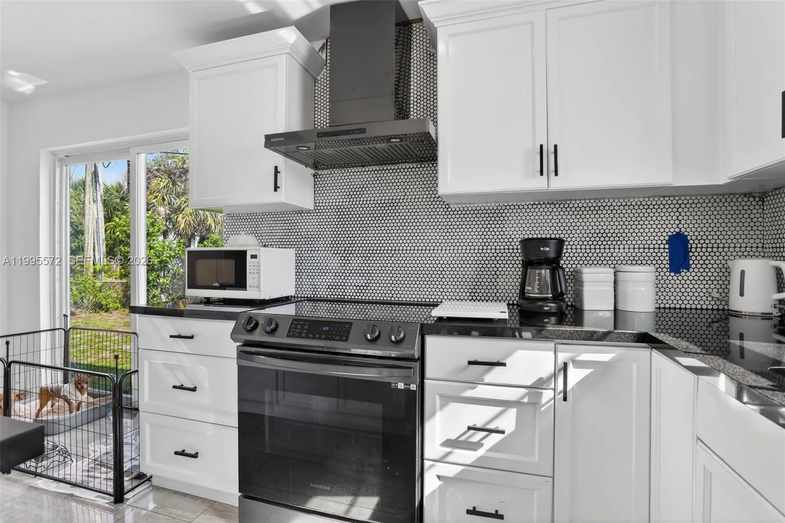 681 NW 21st St, Pompano Beach FL 33060