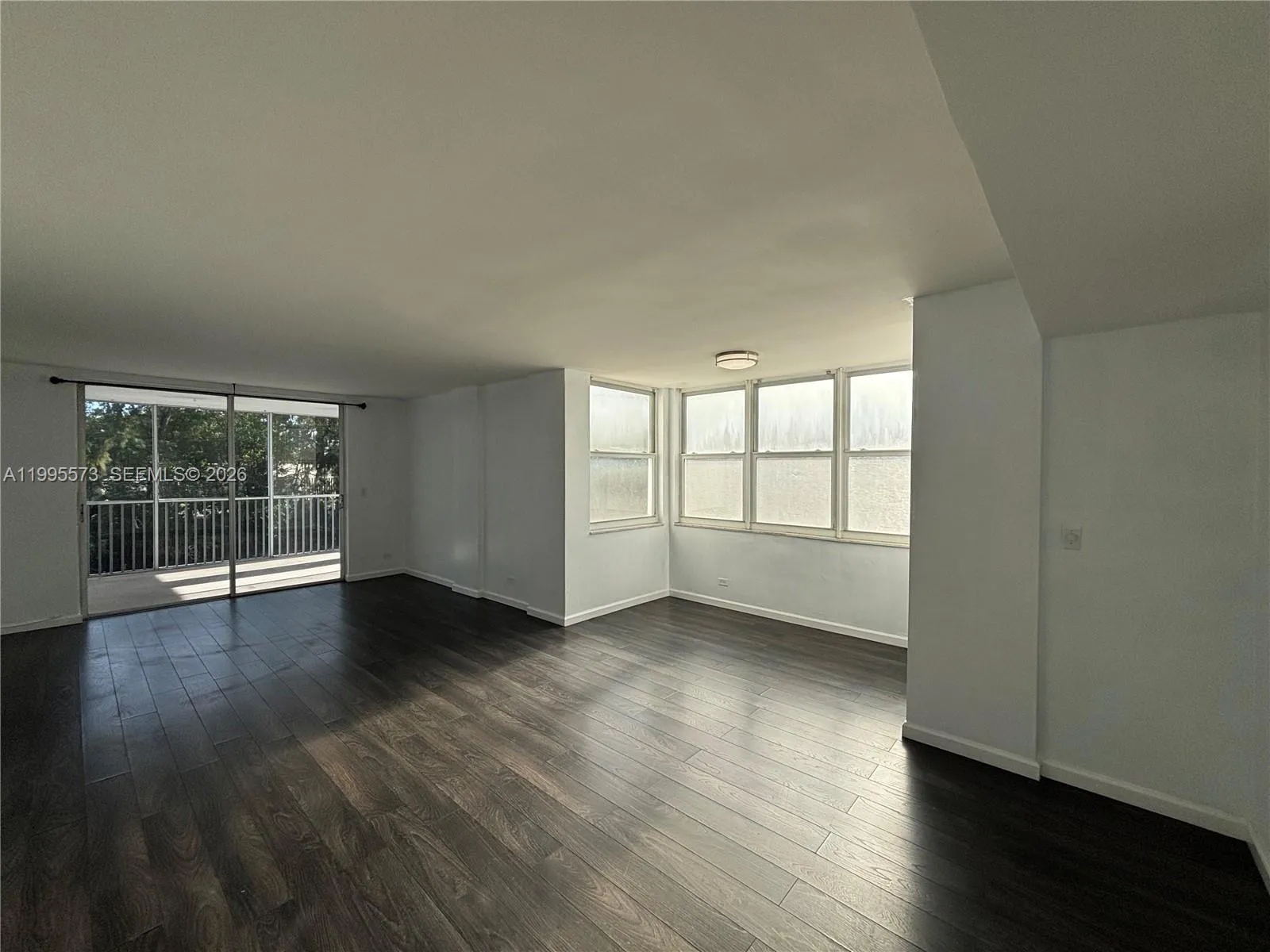 3660 NE 166th St # 215, North Miami Beach FL 33160