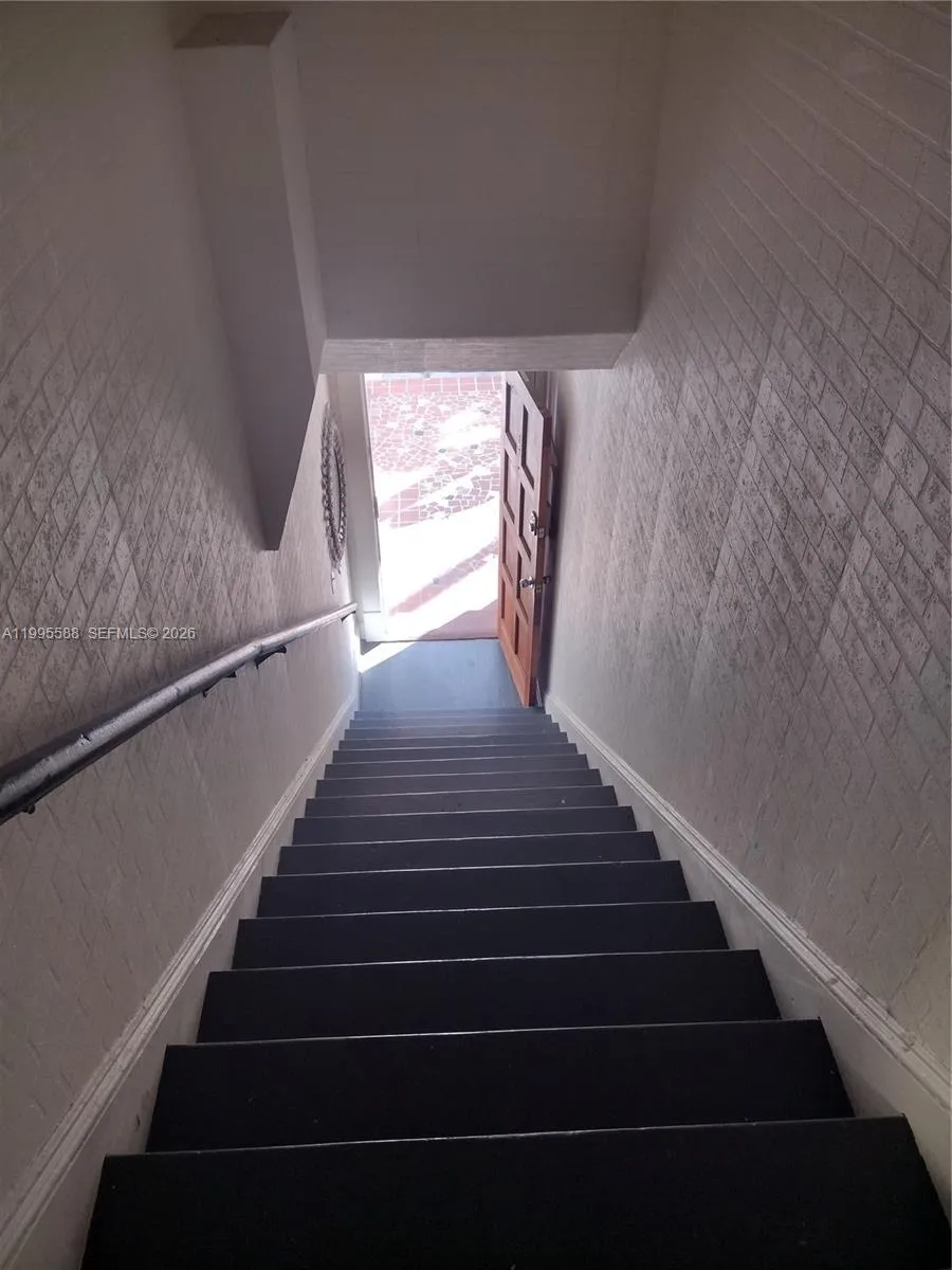 710 PENNSYLVANIA AV # 4, Miami Beach FL 33139