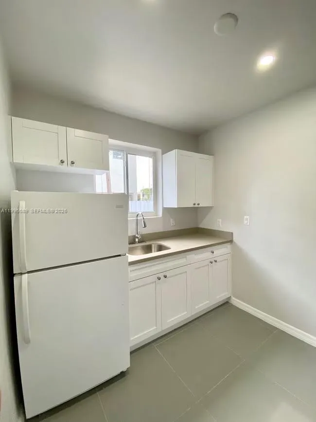 60 NE 78th St, Miami FL 33138