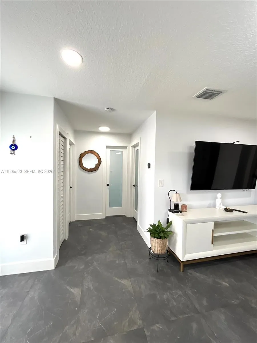 511 SW 115th Ave, Sweetwater FL 33174