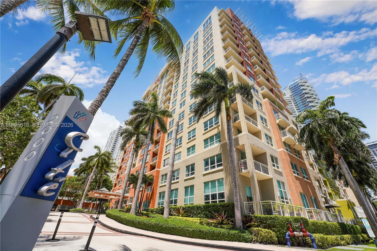 2000 N Bayshore Dr # 702, Miami FL 33137