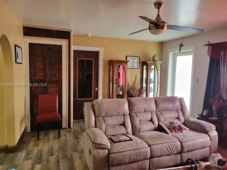 15104 SW 304th Ter, Homestead FL 33033