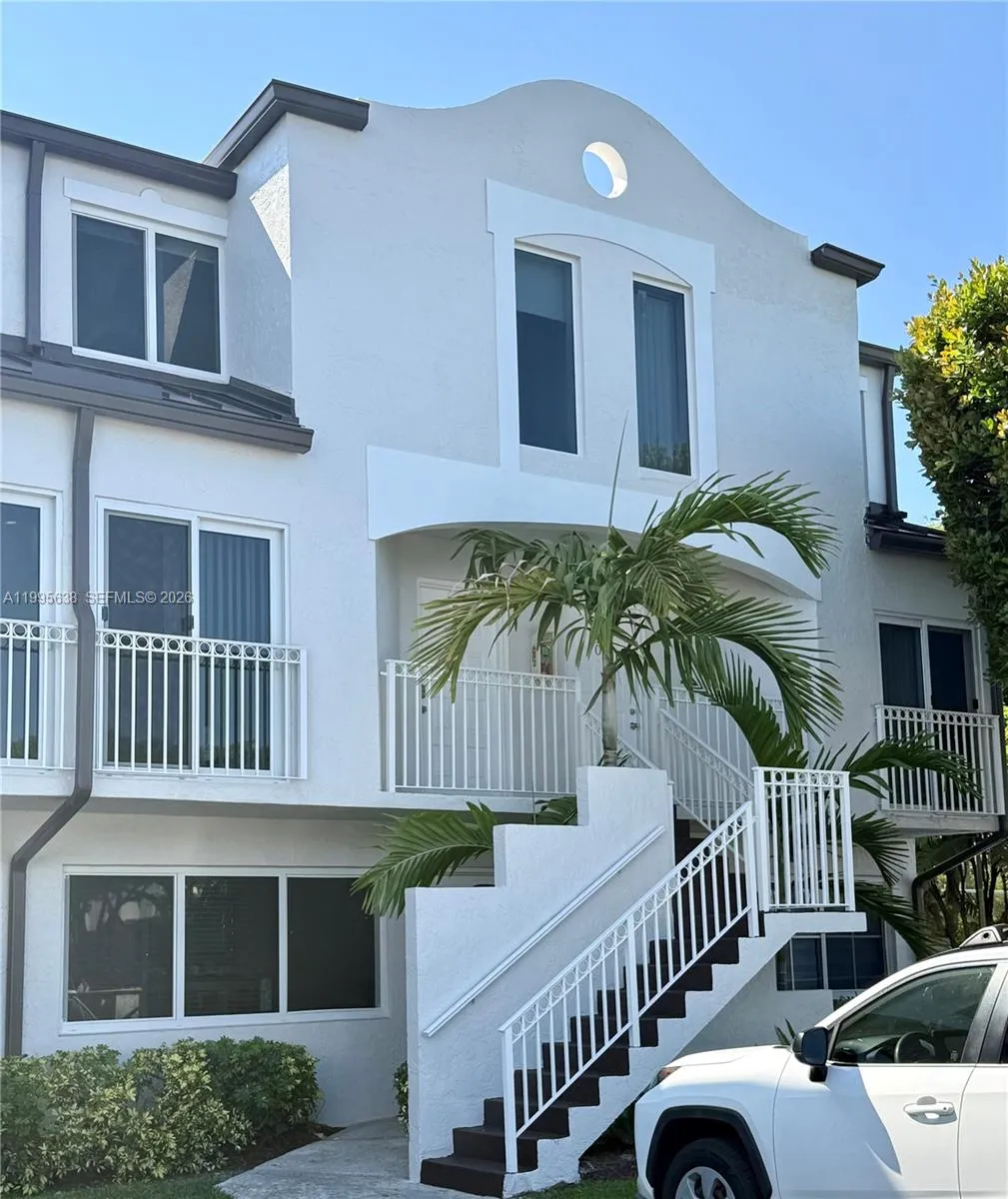 8660 NW 5th Ter # 108, Miami FL 33126