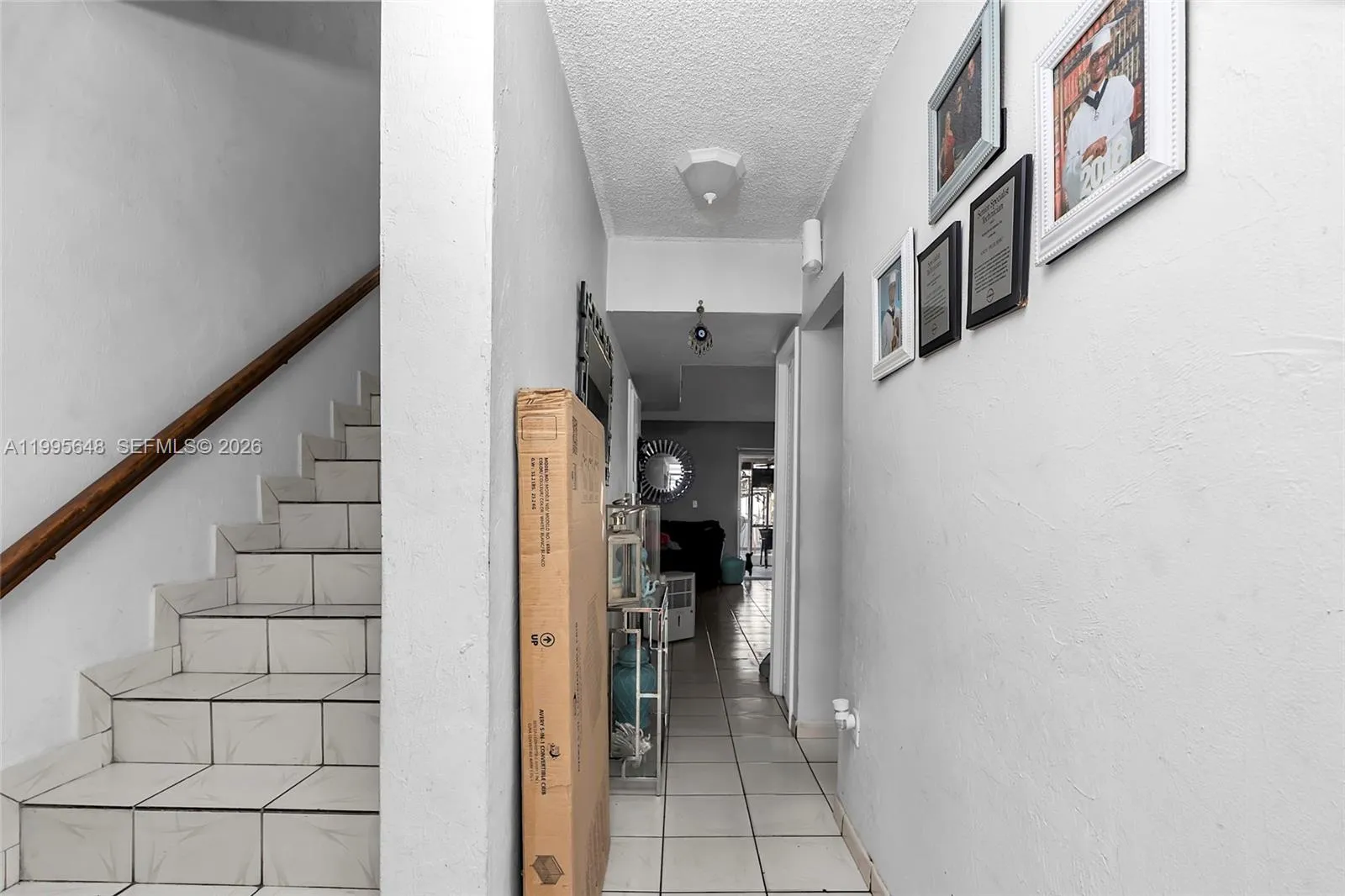 805 W 79th Pl, Hialeah FL 33014