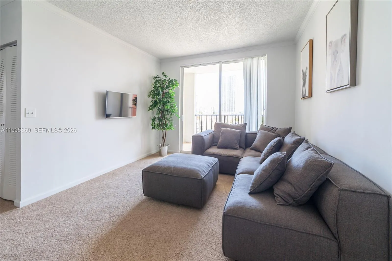 17100 N Bay Rd # 1717, Sunny Isles Beach FL 33160