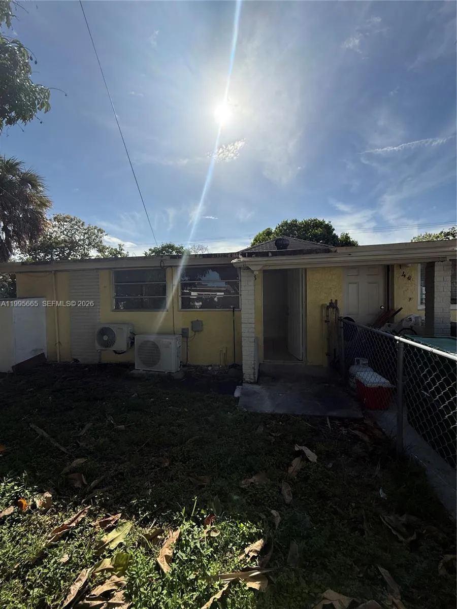 1101 N 58th Ave # 4, Hollywood FL 33021