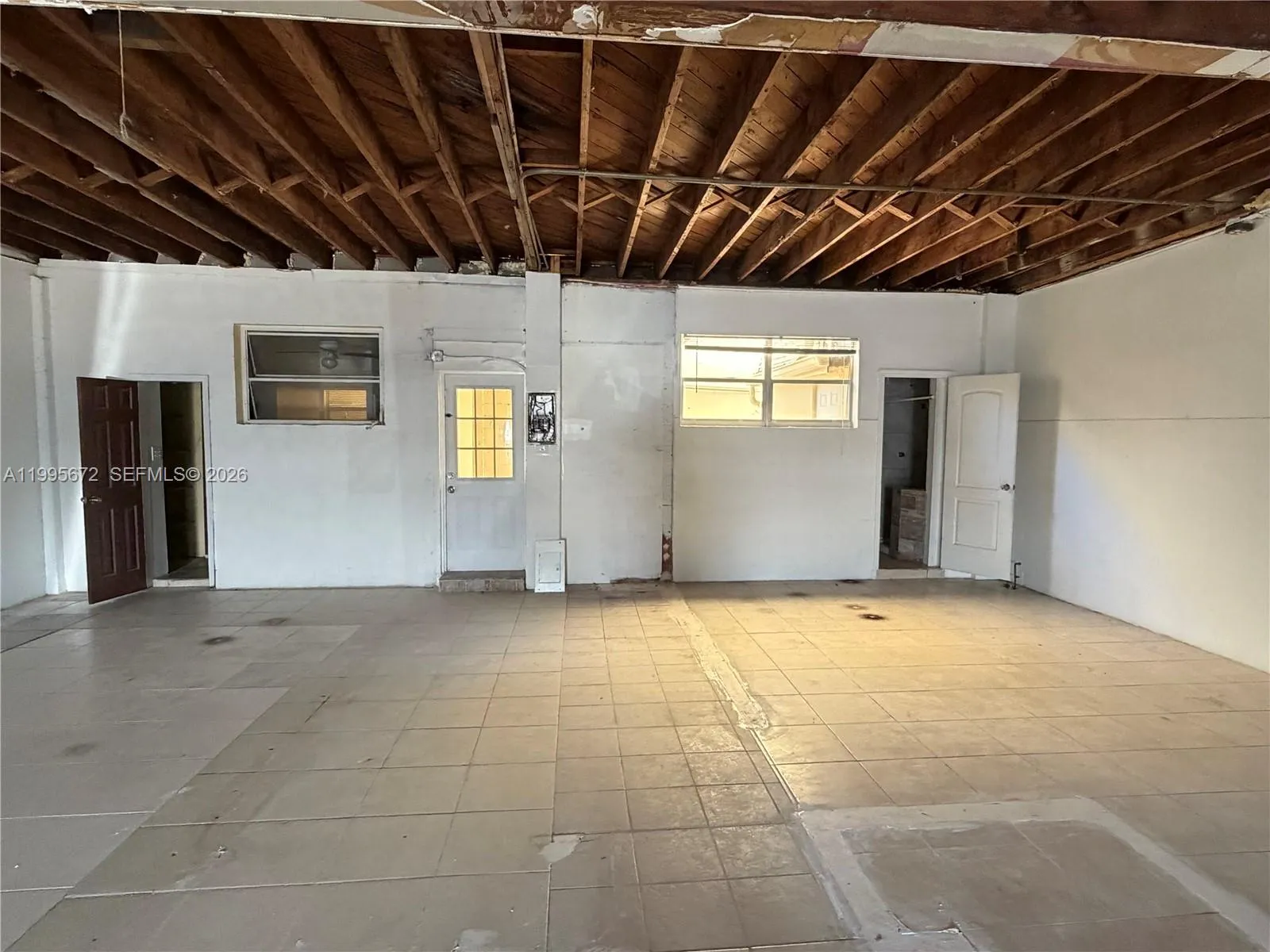 1017 N 20th Ave, Hollywood FL 33020