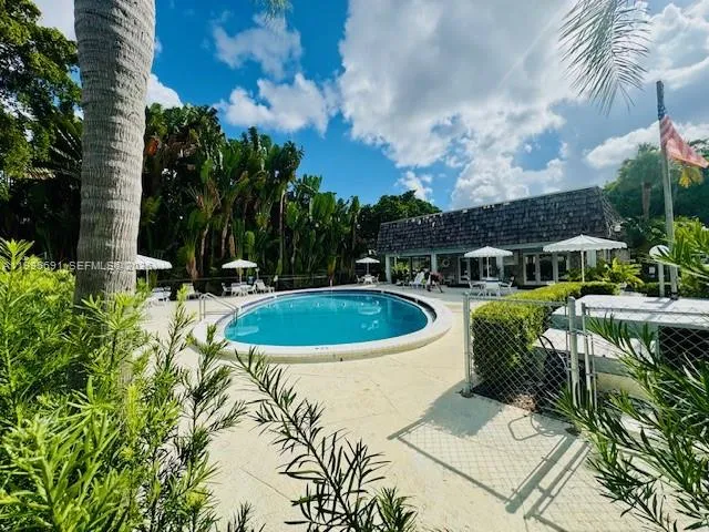 3109 Oakland Shores Dr # G102, Oakland Park FL 33309