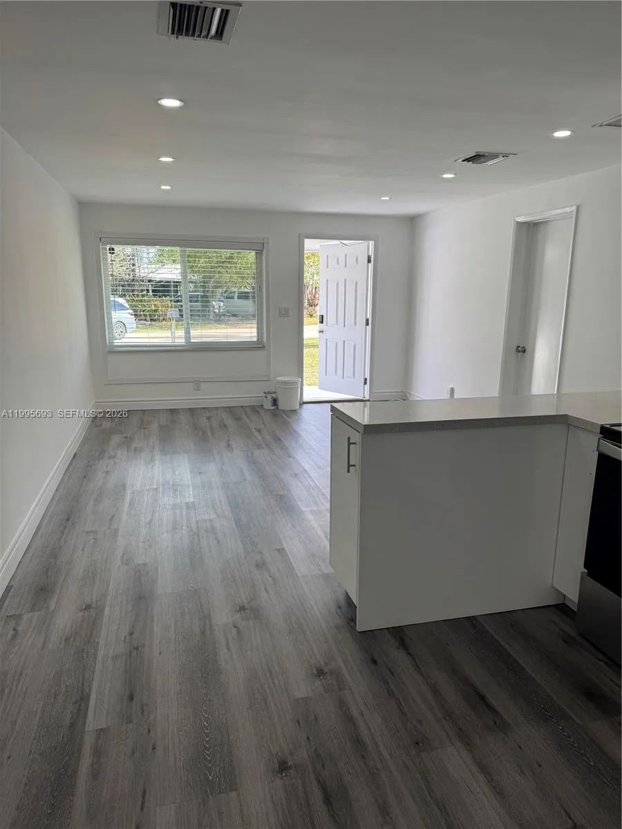 4020 SW 50th St # 0, Dania Beach FL 33314