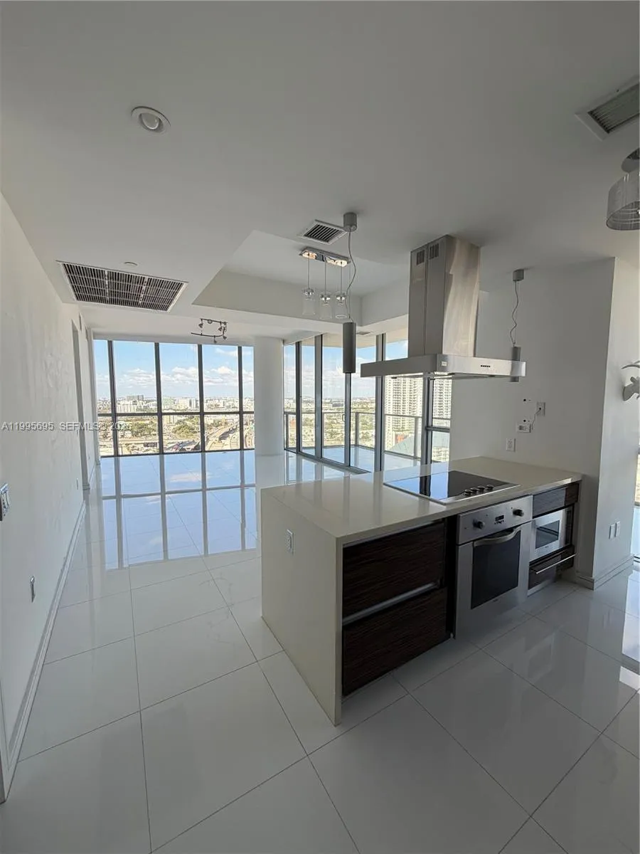 1100 Biscayne Blvd # 2605, Miami FL 33132