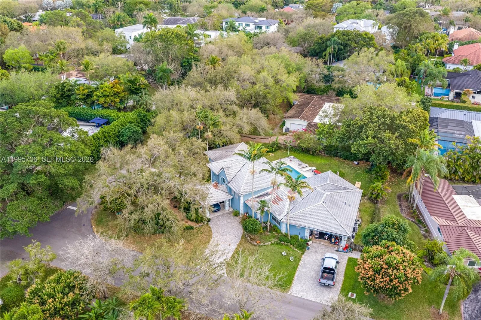 9200 SW 70th Ave, Pinecrest FL 33156