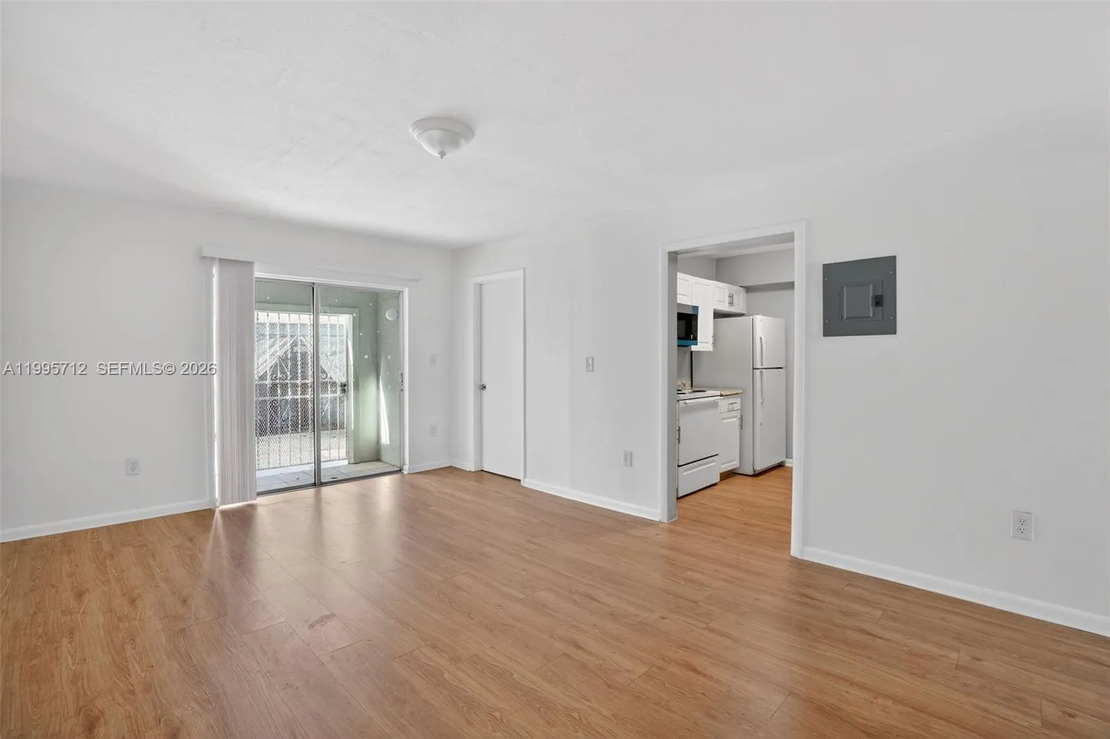 200 NW 107th Ave # 104, Miami FL 33172