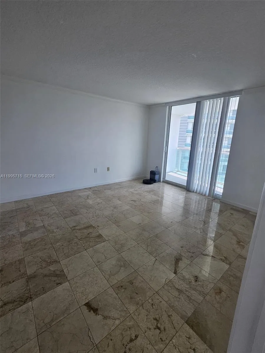 2101 Brickell Ave # 2111, Miami FL 33129