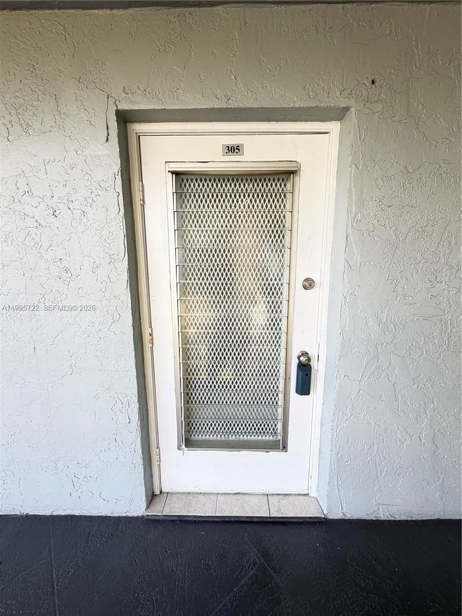 9201 Lime Bay Blvd # 305, Tamarac FL 33321