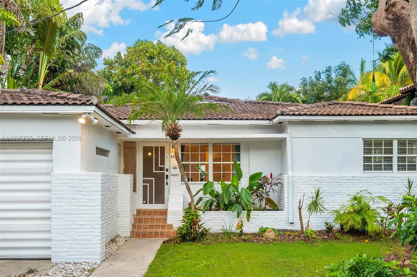 3755 Royal Palm Ave, Miami Beach FL 33140