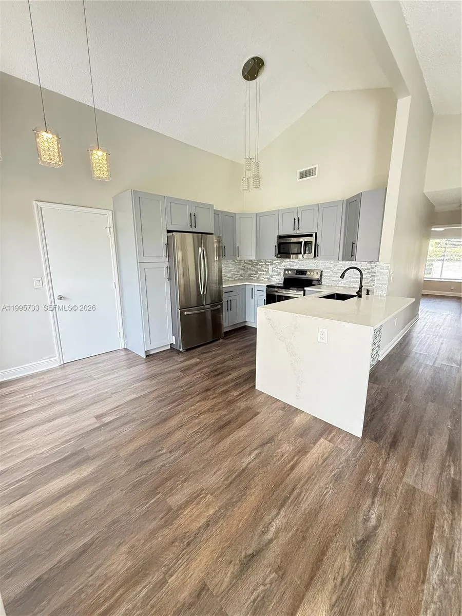 8419 Garden Gate Pl, Boca Raton FL 33433