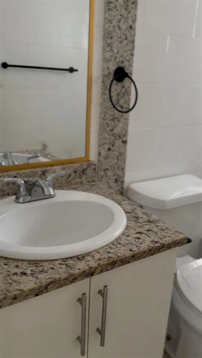 2615 POLK # 23, Hollywood FL 33020