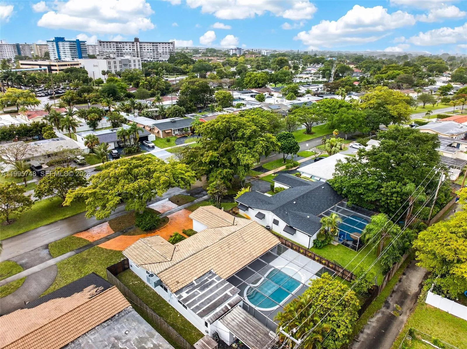 4 bedroom 3 bath for sale at 763 S Rainbow Dr, Hollywood FL 33021
