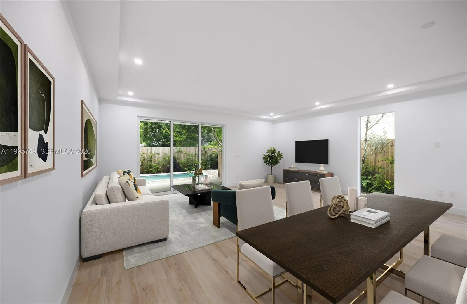 3162 Plaza St, Coconut Grove FL 33133