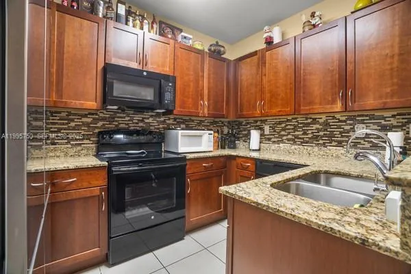 27554 SW 140th Ave, Homestead FL 33032