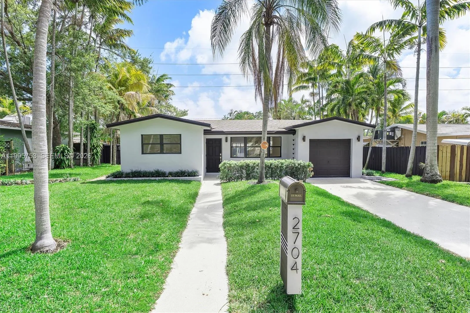 2704 Cleveland St, Hollywood FL 33020