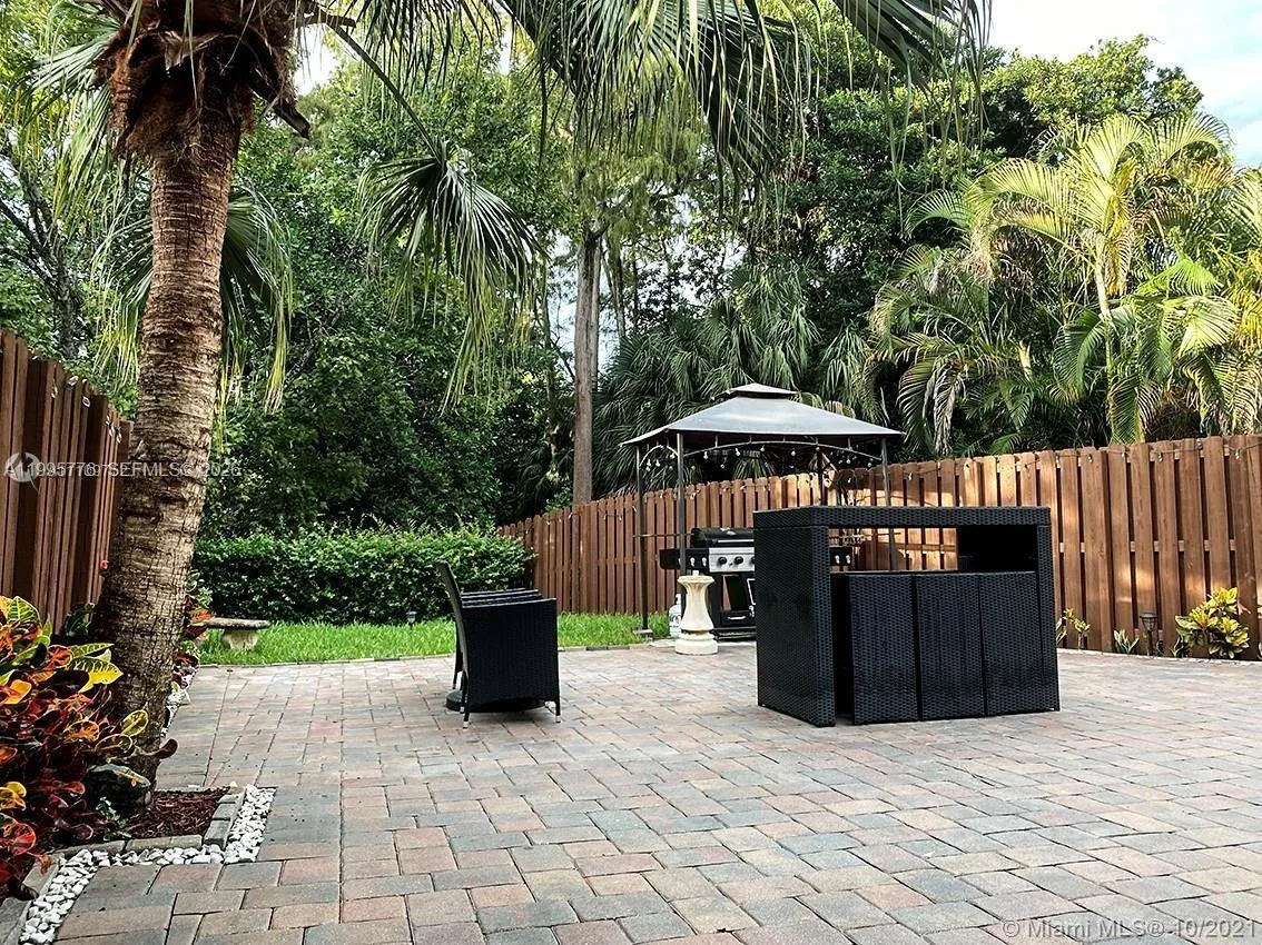 3657 Asperwood Cir, Coconut Creek FL 33073