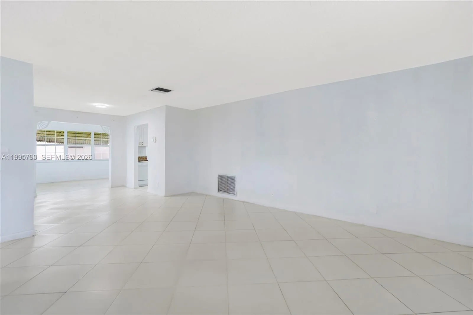 1005 SW 18th St, Boynton Beach FL 33426