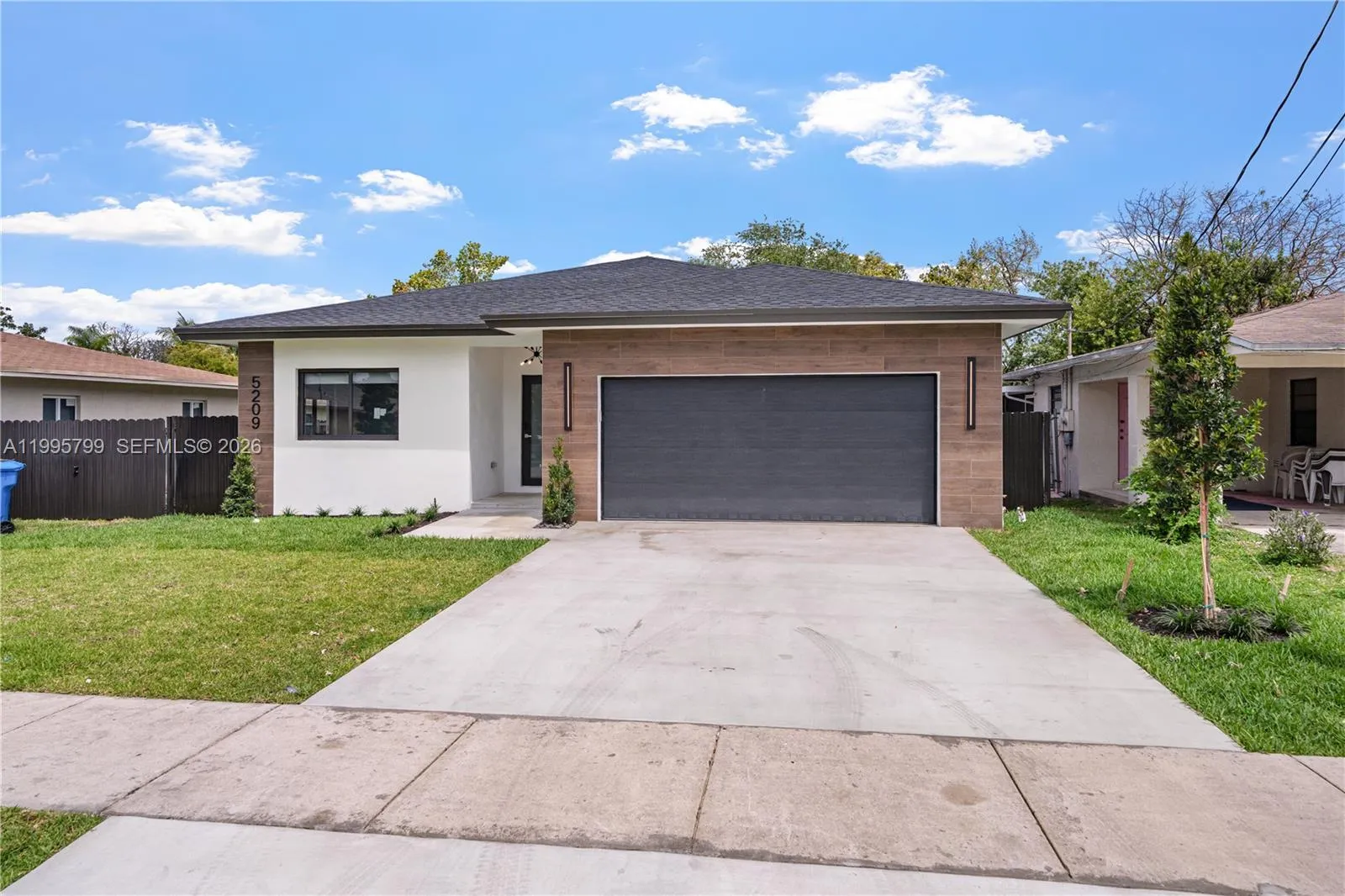 5209 SW 22nd St, West Park FL 33023