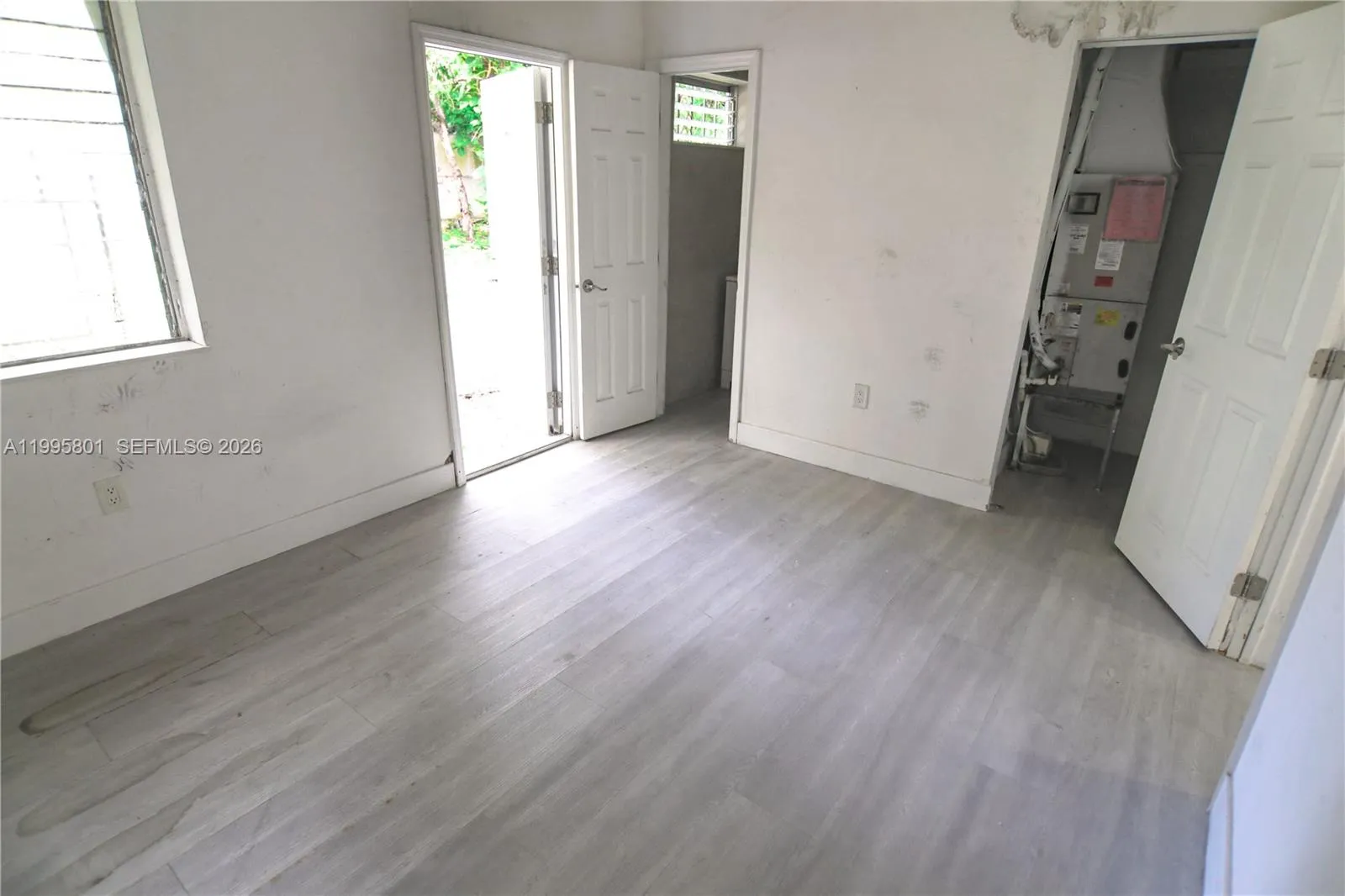 270 NW 35th St, Miami FL 33127