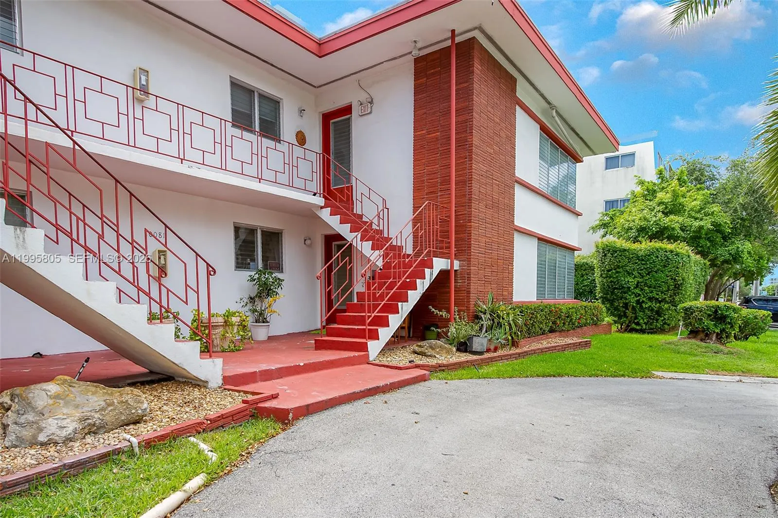 10081 W Bay Harbor Dr # 4, Bay Harbor Islands FL 33154