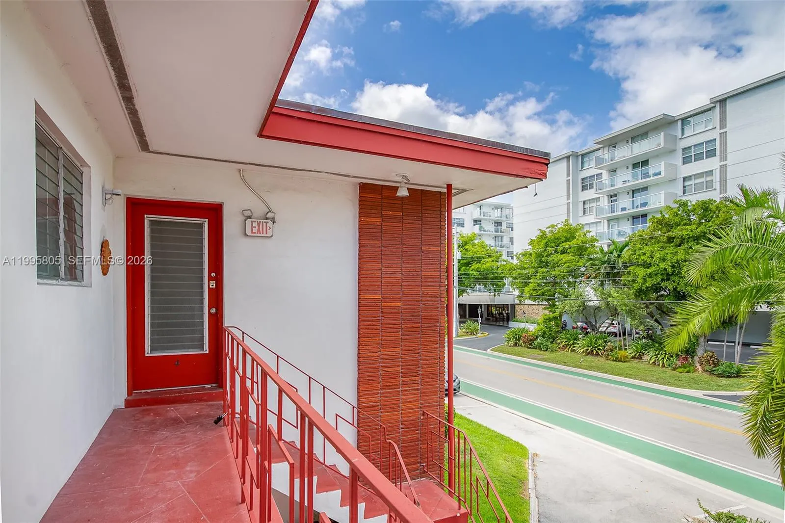 10081 W Bay Harbor Dr # 4, Bay Harbor Islands FL 33154