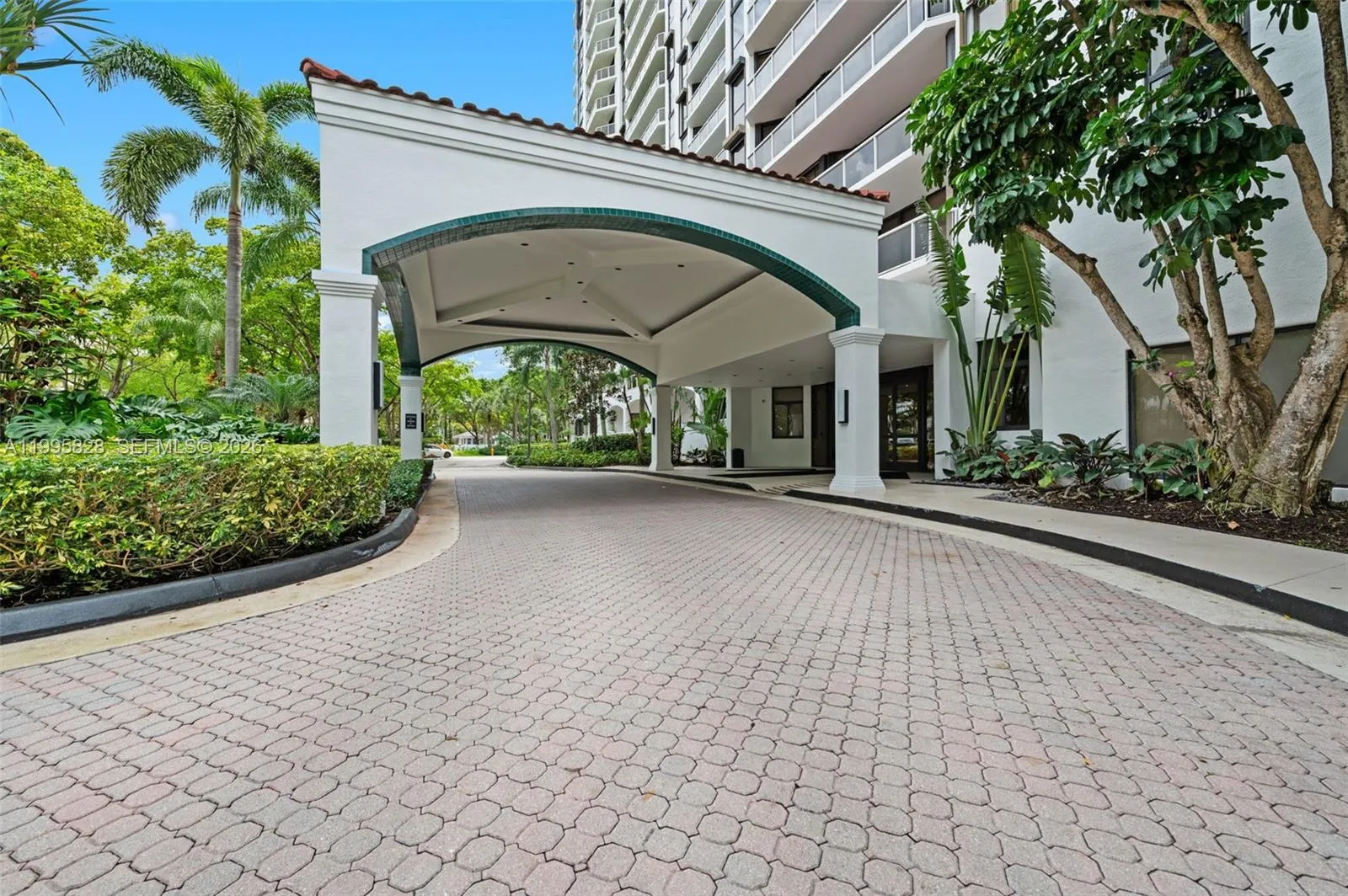 3640 Yacht Club Drive # 1807, Aventura FL 33180
