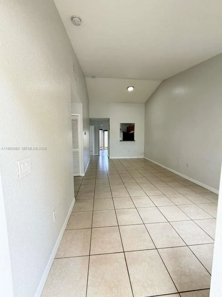 31 NE 13th Ave # 5, Homestead FL 33033