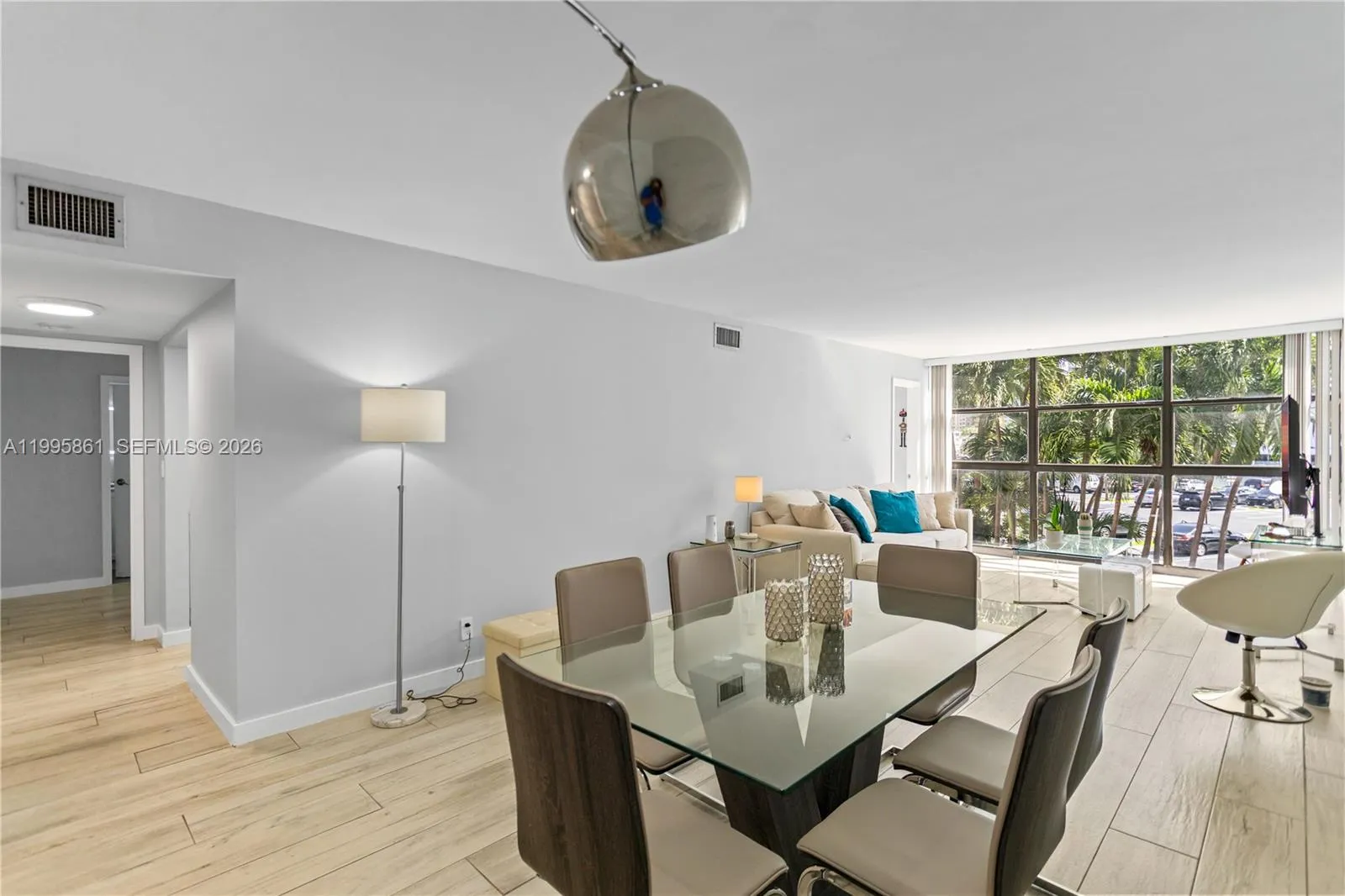 600 Parkview Dr # 204, Hallandale Beach FL 33009