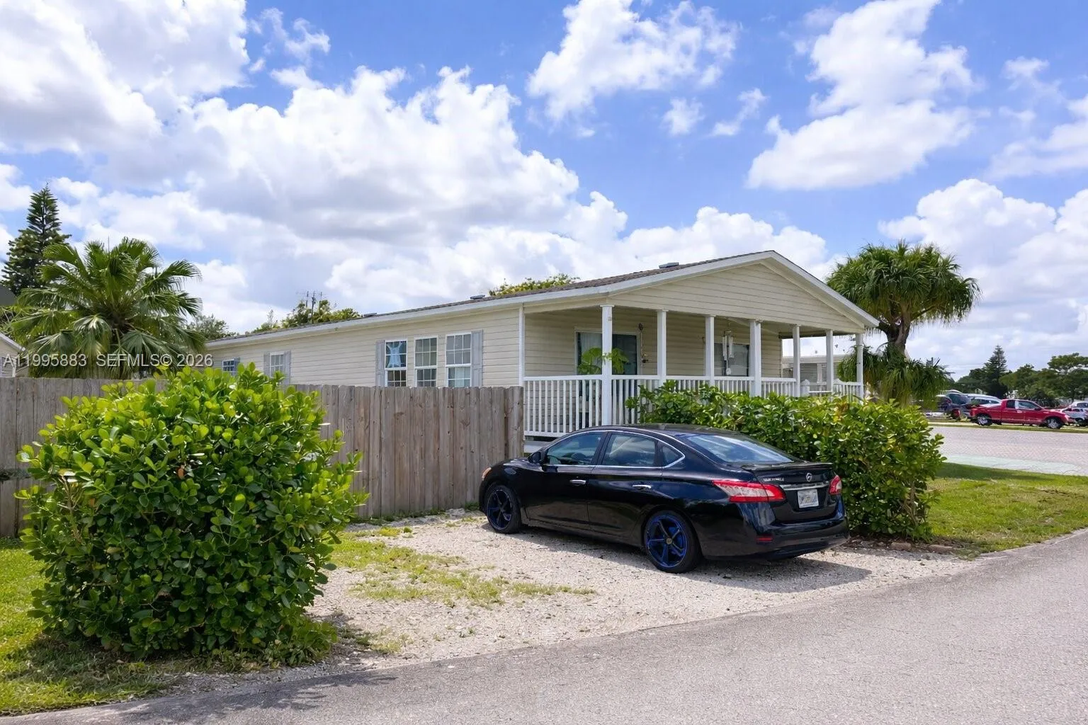 11846 Watergate Cir, Boca Raton FL 33428