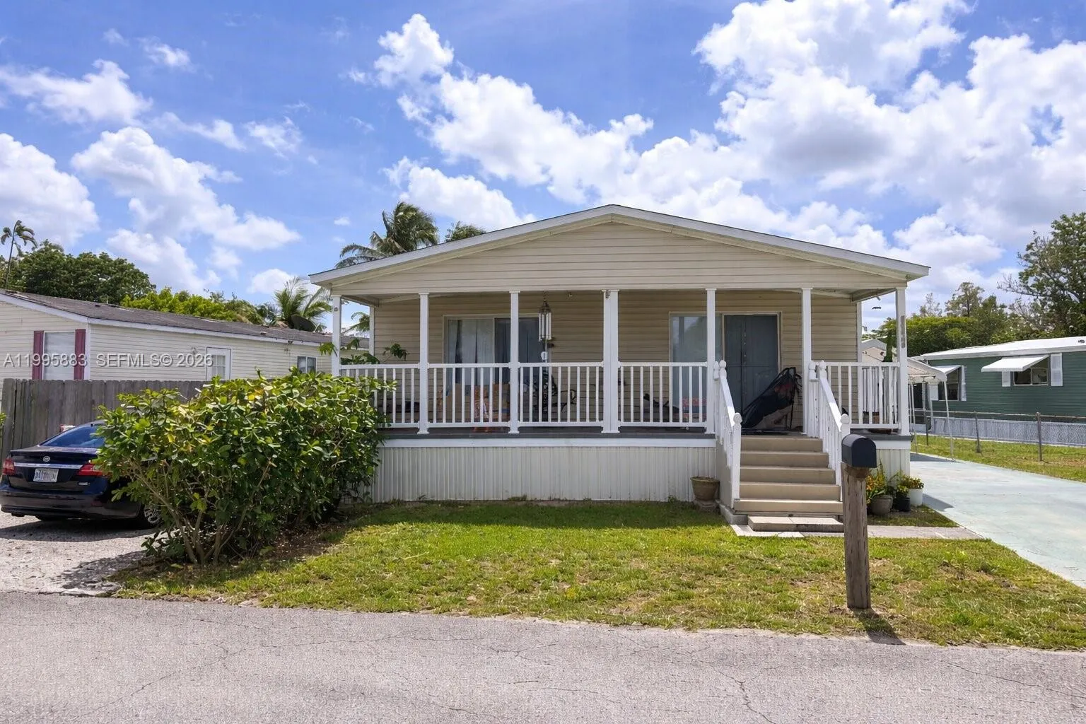 11846 Watergate Cir, Boca Raton FL 33428