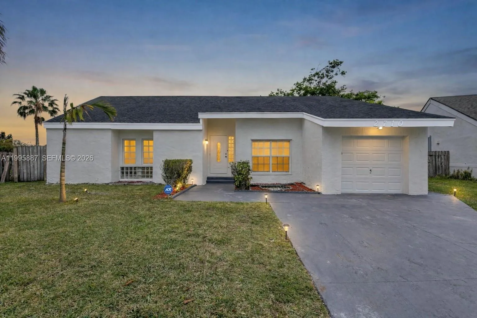 2710 Azalea Ave, Miramar FL 33025