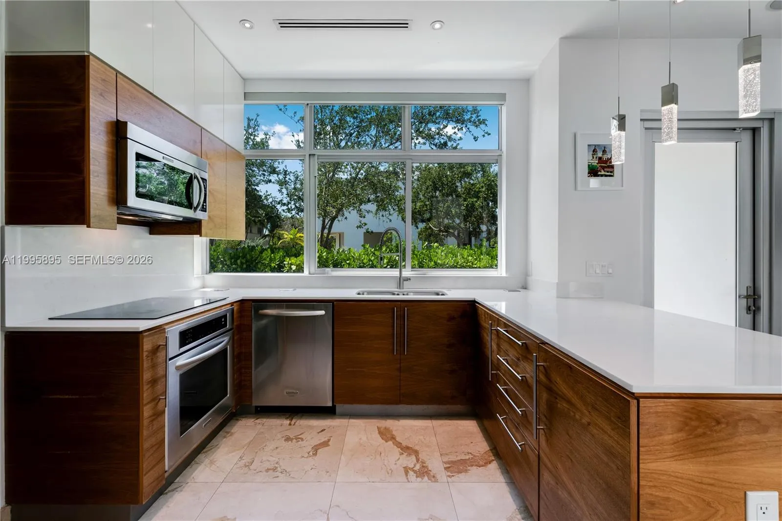 548 Fernwood Rd # 548, Key Biscayne FL 33149