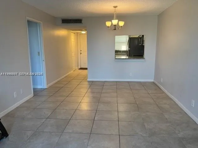 9421 Evergreen Pl # 403, Davie FL 33324